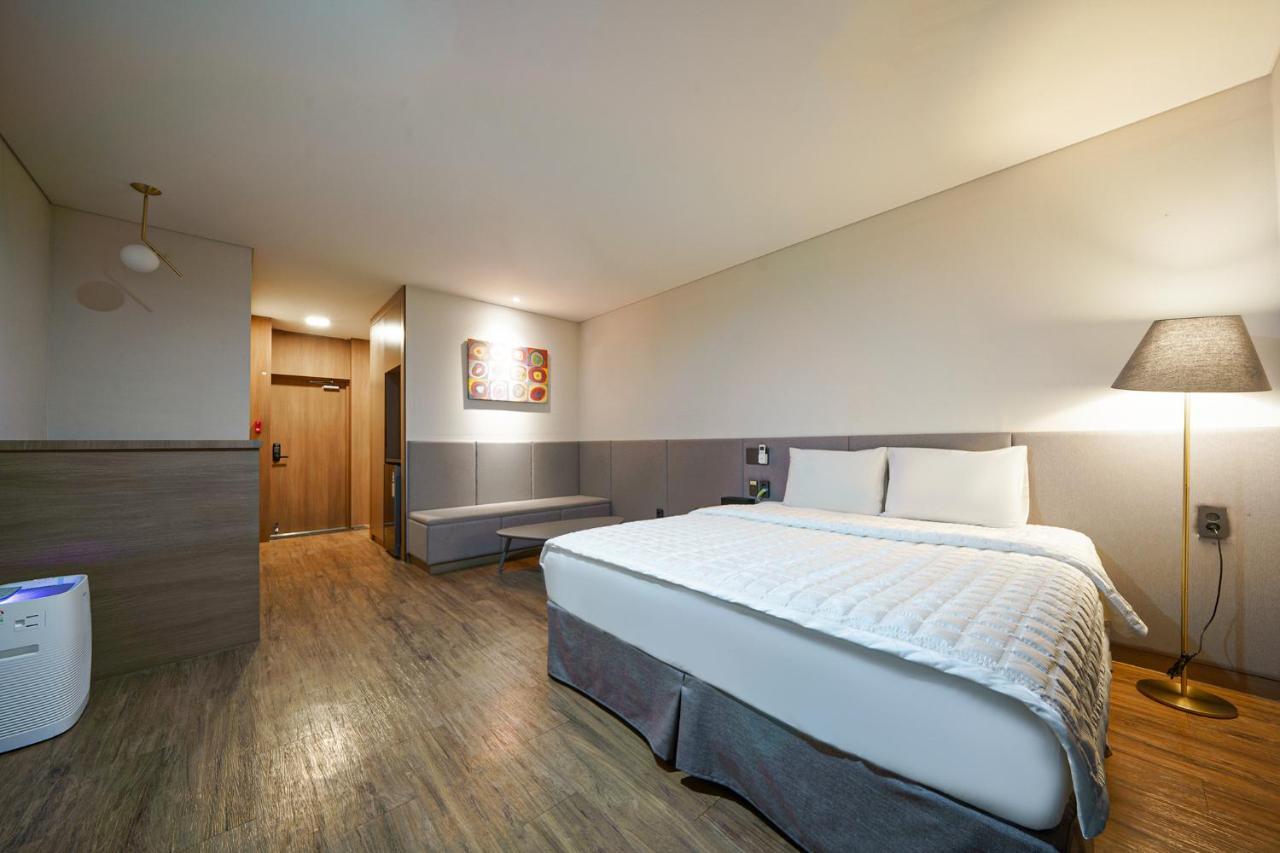 Mtm Family Hotel Gyeongju Dış mekan fotoğraf