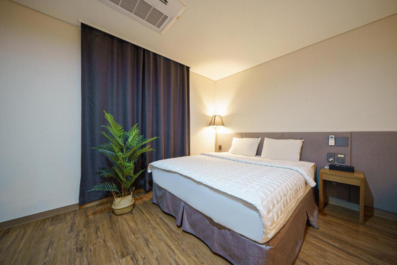 Mtm Family Hotel Gyeongju Dış mekan fotoğraf