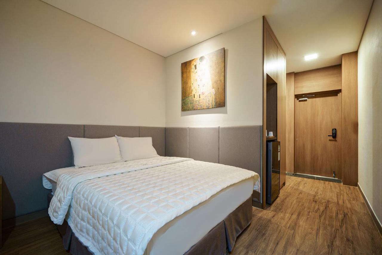 Mtm Family Hotel Gyeongju Dış mekan fotoğraf